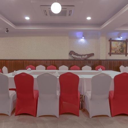Hotel Raniban Arcade Pokhara Kültér fotó