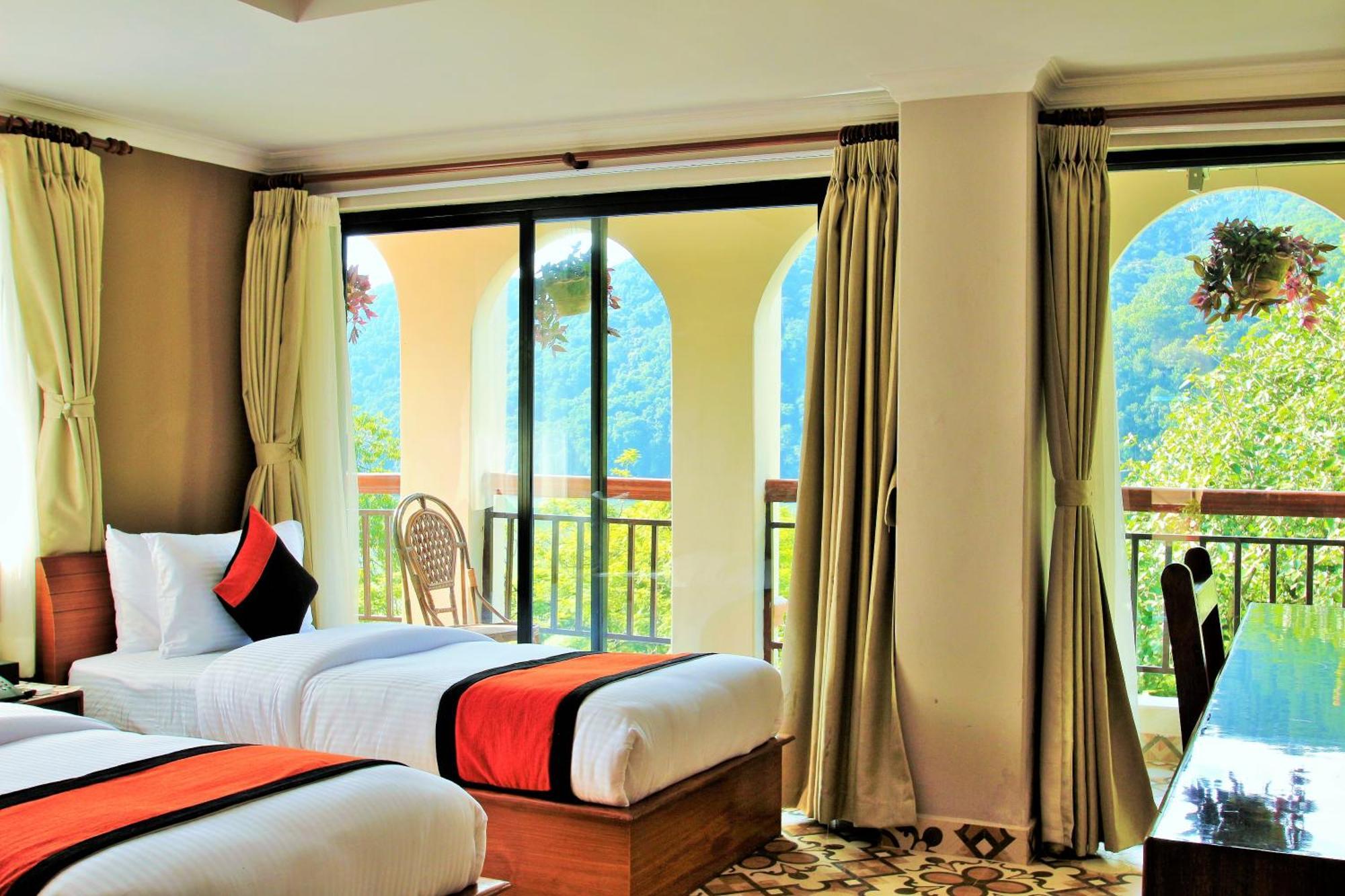 Hotel Raniban Arcade Pokhara Kültér fotó