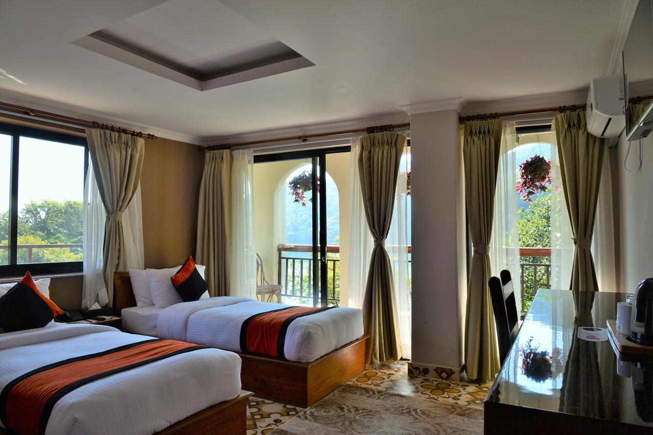 Hotel Raniban Arcade Pokhara Kültér fotó