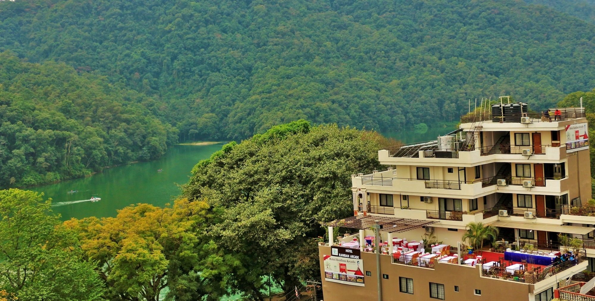 Hotel Raniban Arcade Pokhara Kültér fotó