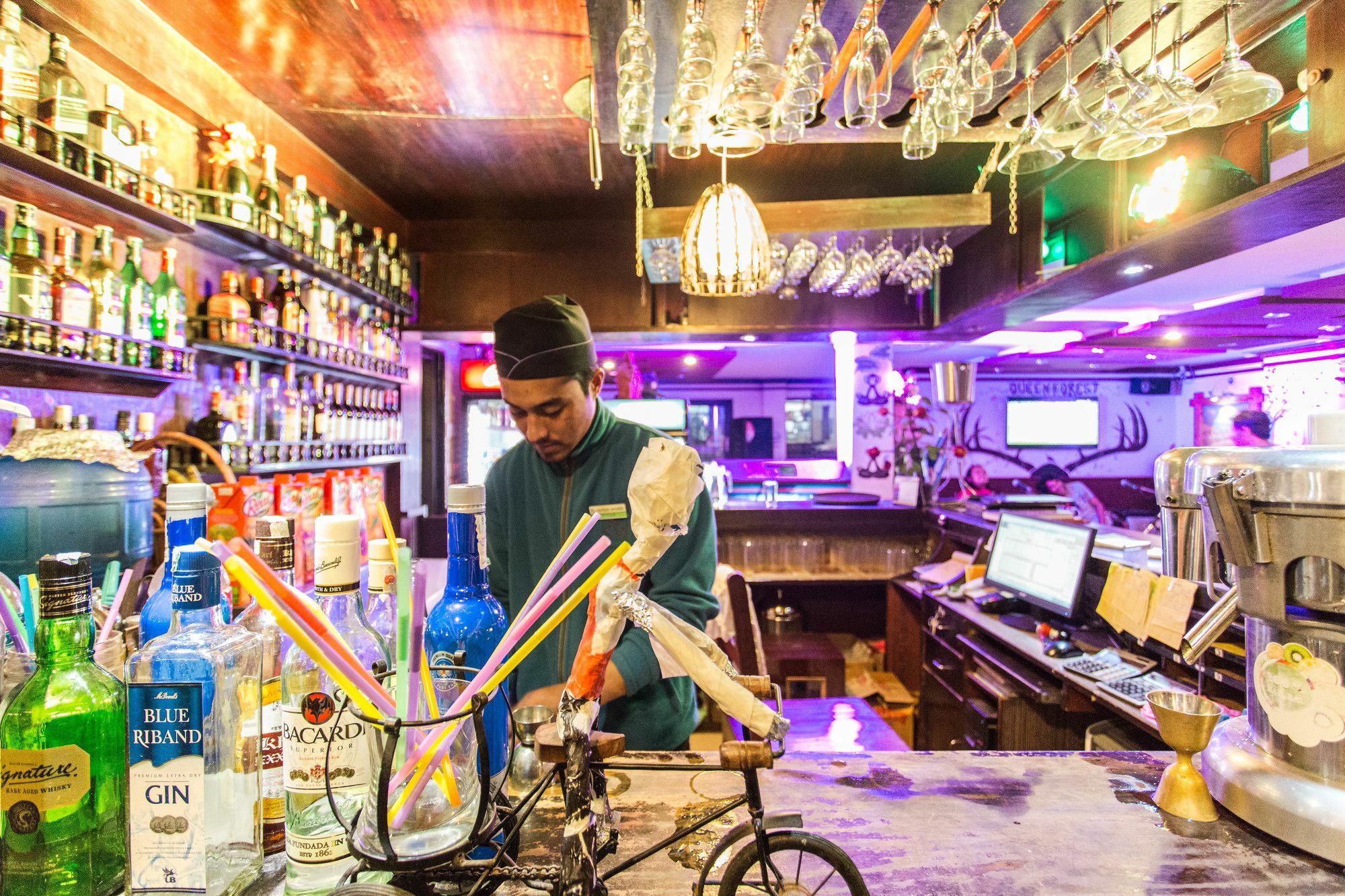 Hotel Raniban Arcade Pokhara Kültér fotó